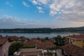 Apartment 10, Salo